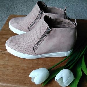 🎉Host Pick🎉Wedge Ankle Boots